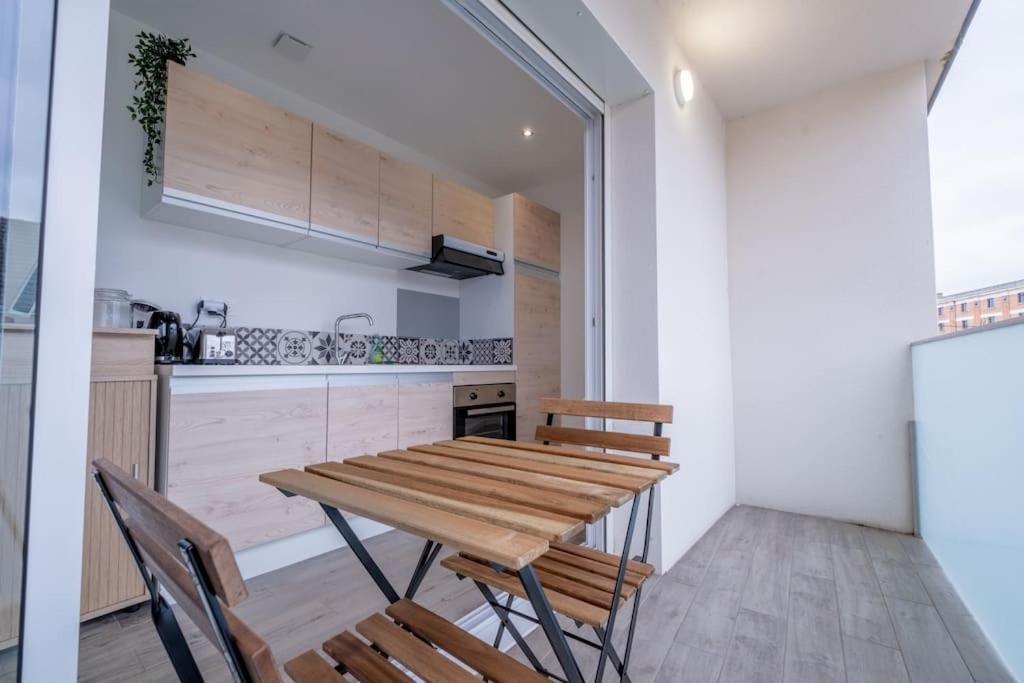 Le Trianon - Parking Prive Appartement Reims Buitenkant foto