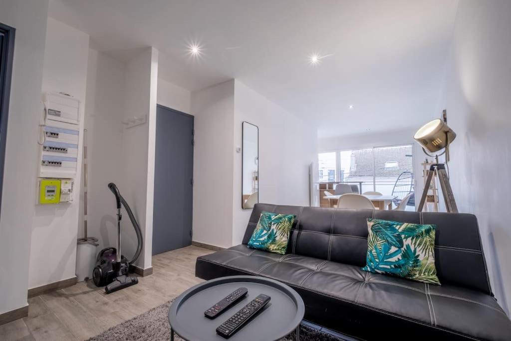 Le Trianon - Parking Prive Appartement Reims Buitenkant foto