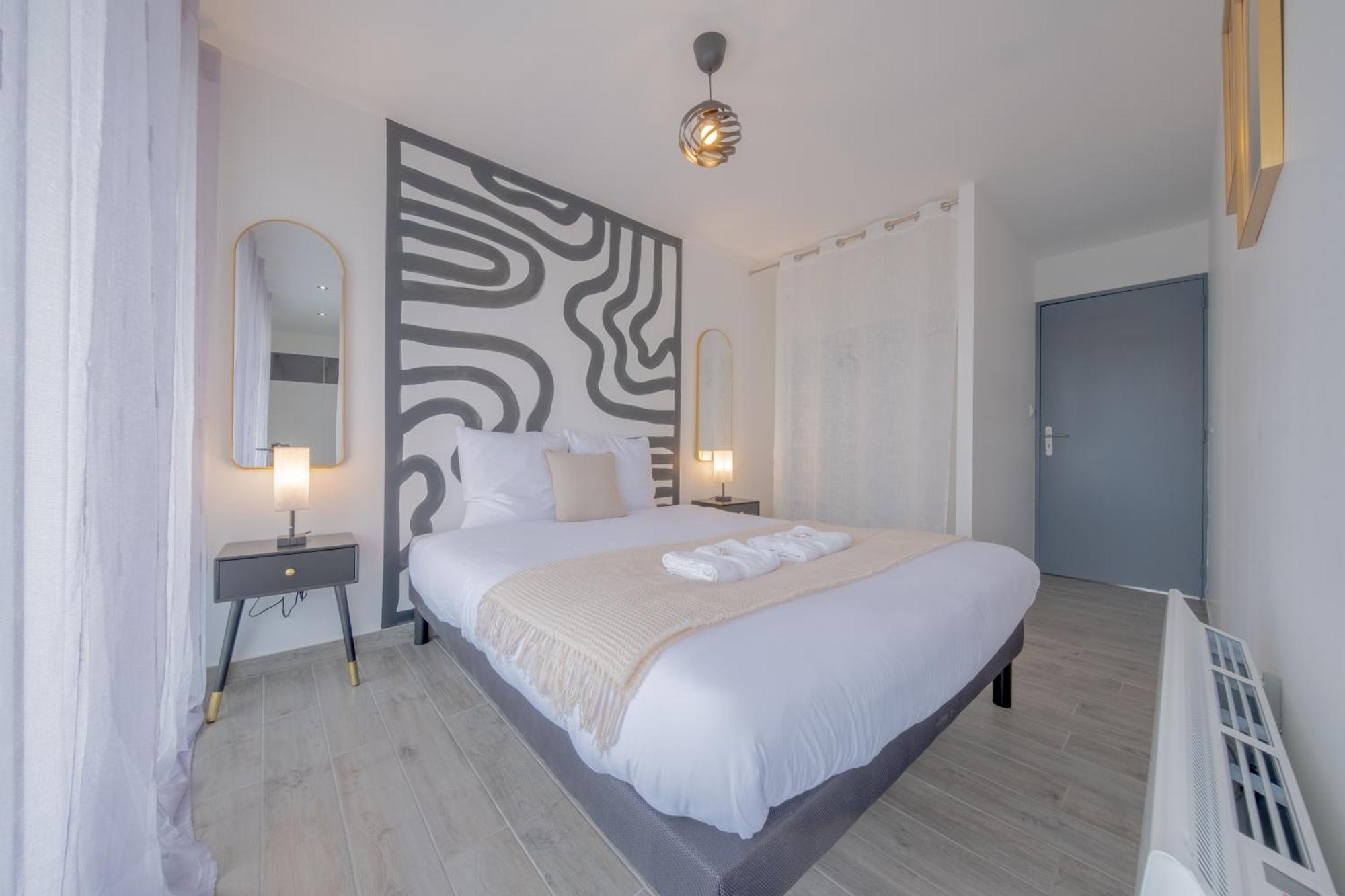 Le Trianon - Parking Prive Appartement Reims Buitenkant foto